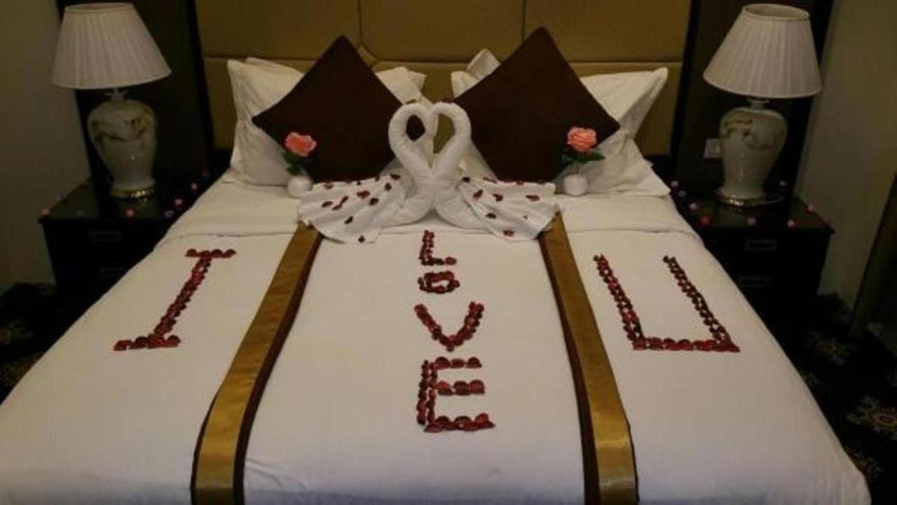 Rest Night Hotel Apartment Riadh Exterior foto Honeymoon Suite
